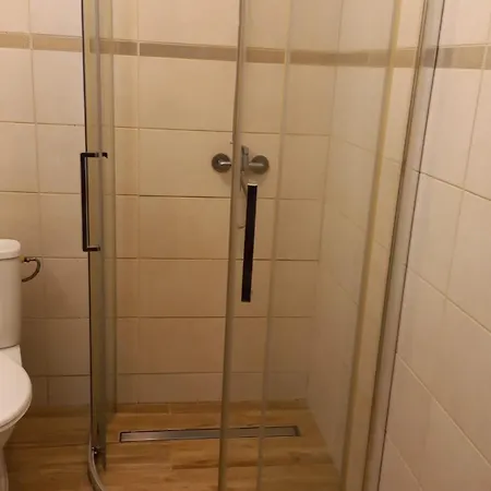 Uslugi Hotelarskie Jan