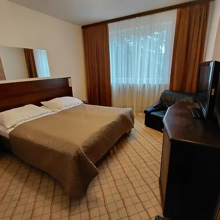 Uslugi Hotelarskie Jan 3*